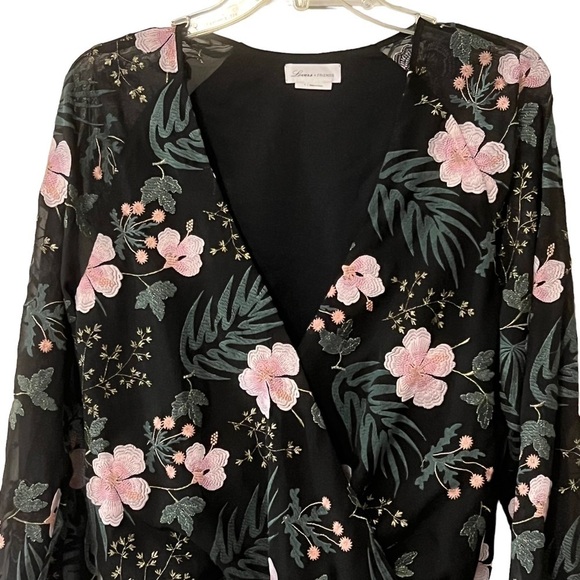 Lovers + Friends Revolve Bodysuit Plunge Neck Sheer Sleeves Embroidered S boho - Picture 4 of 16